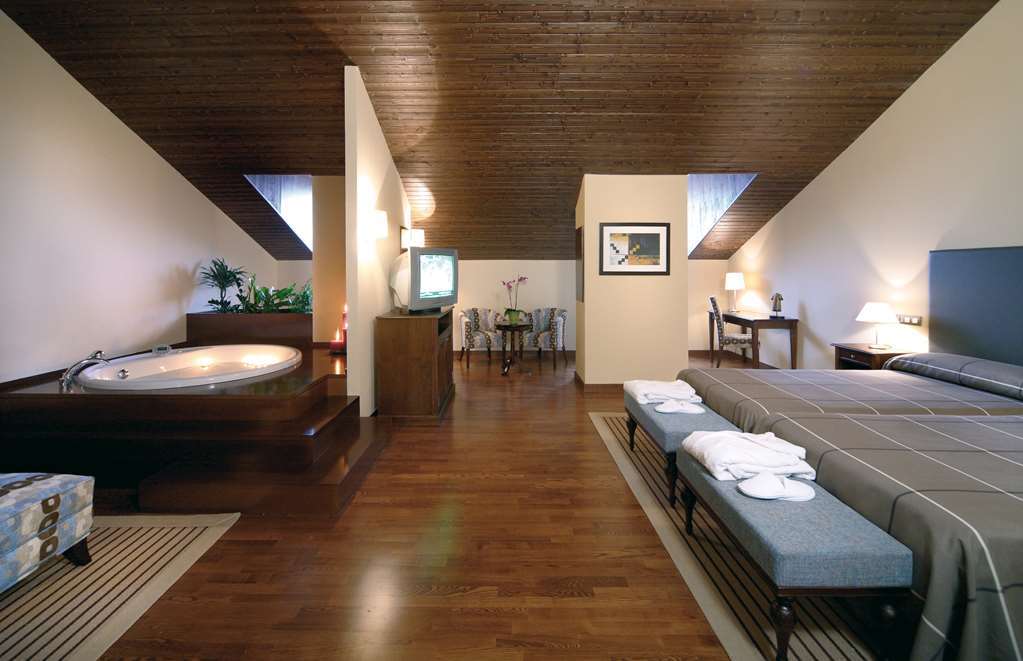 Hotel & Spa Real Badaguas Jaca Oda fotoğraf